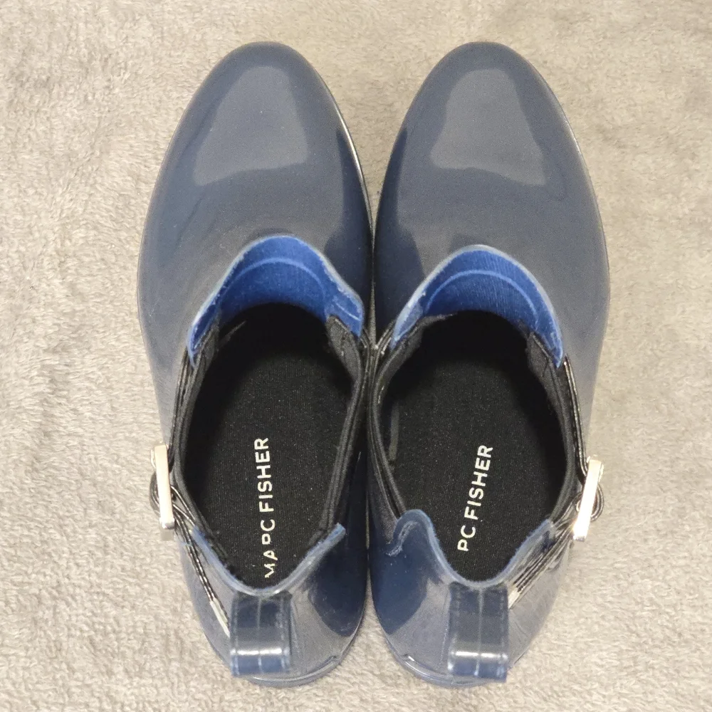 Marc Fisher Women Rain Boots, Size 7 Short Ankle Navy Blue Boots *FLAW*